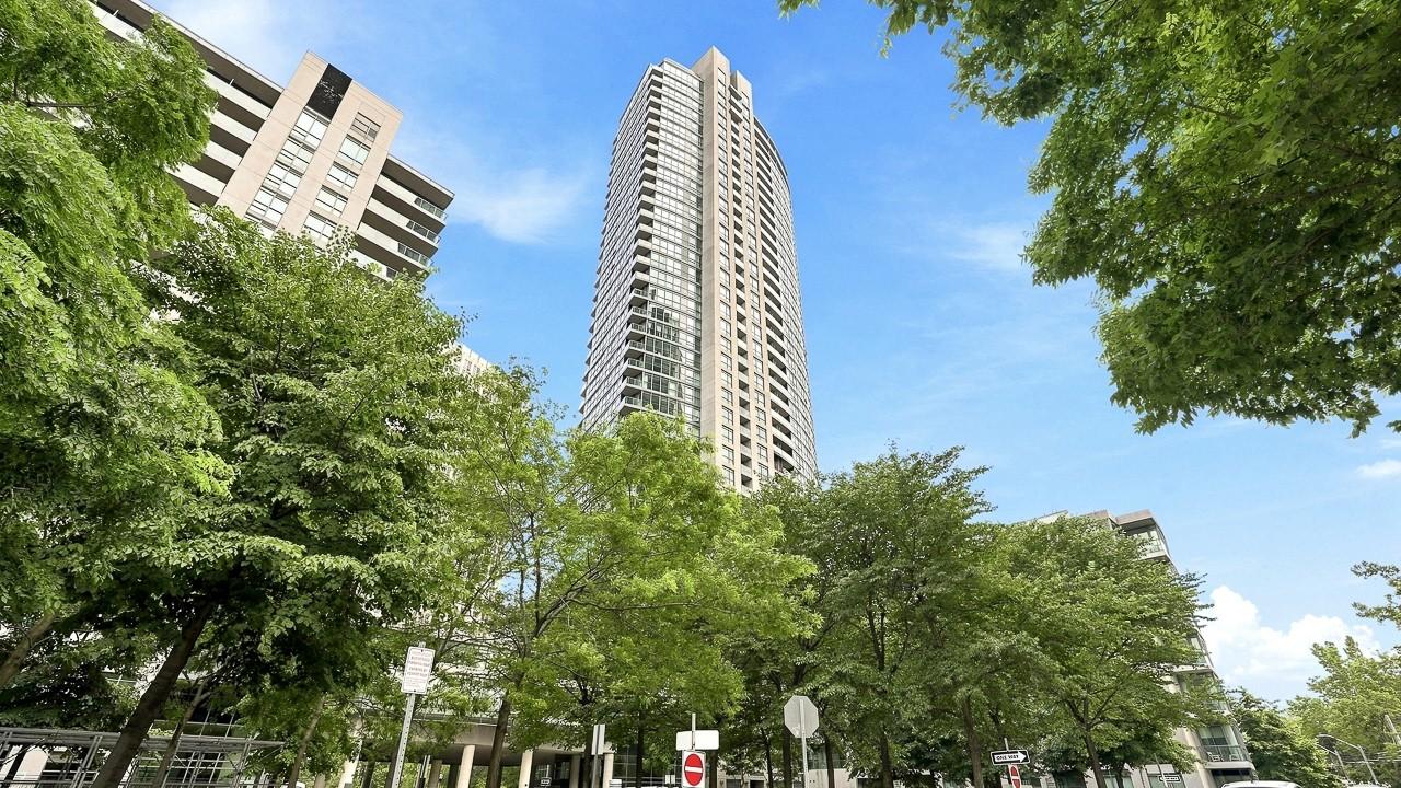 215 Fort York Blvd, Suite 711, Toronto
