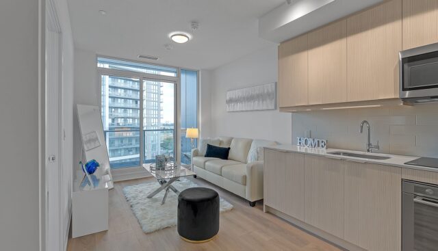 722 – 36 Forest Manor, Toronto