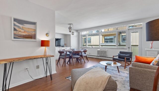 1104 – 581 Avenue, Toronto