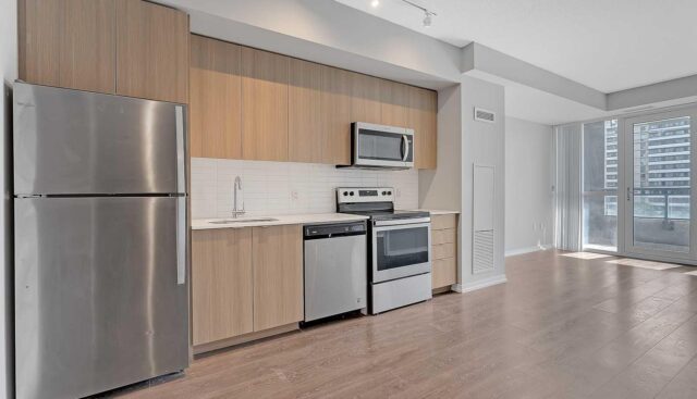 311 – 3237 Bayview Ave N, Toronto