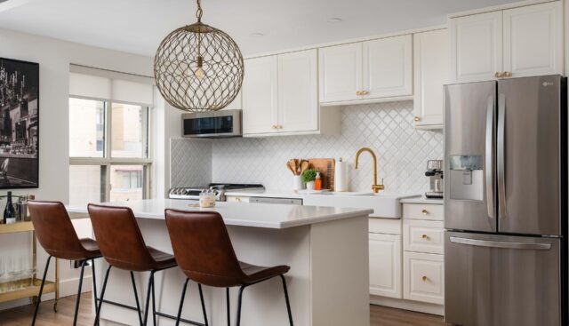 601 – 88 Charles St E, Toronto