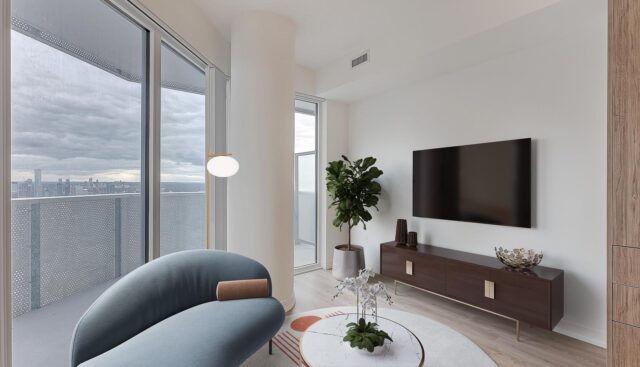 7312 – 138 Downes, Toronto