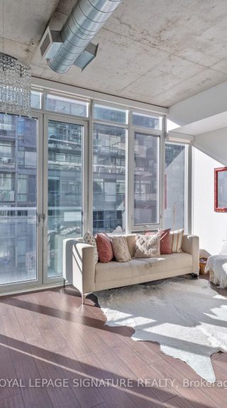 504 – 20 Stewart St, Toronto