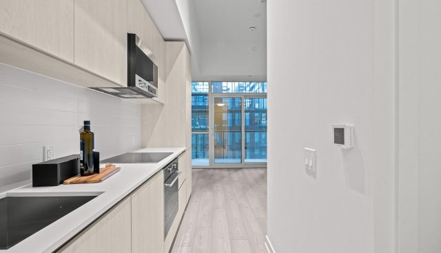608S – 110 Broadway, Toronto