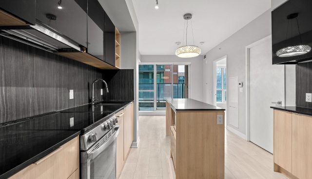 341 – 31 Tippett, Toronto