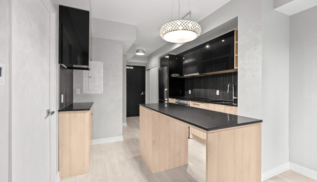 341 – 31 Tippett, Toronto