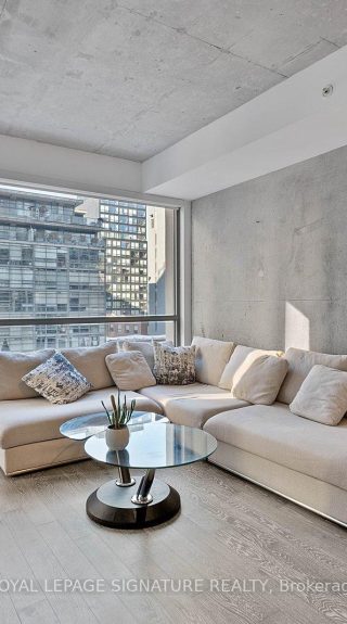 501 – 39 Brant, Toronto