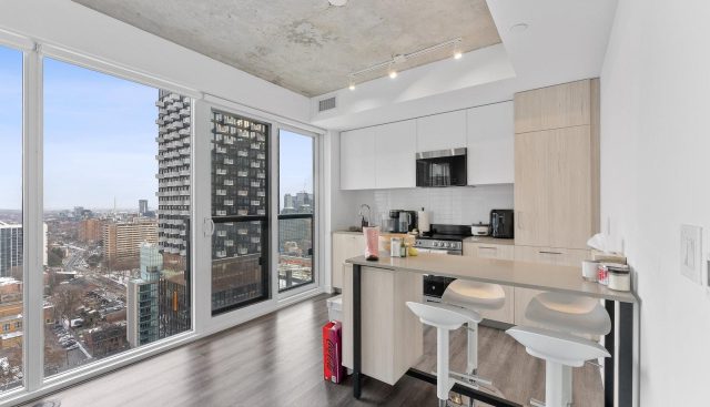 2209 – 65 Mutual, Toronto