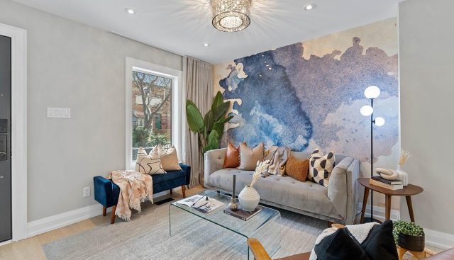 100 Sussex Ave, Toronto