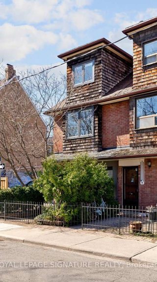 100 Sussex Ave, Toronto