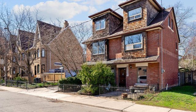 100 Sussex Ave, Toronto