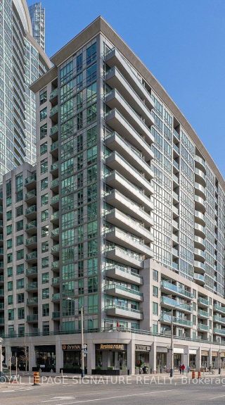 502 – 19 Grand Trunk Cres, Toronto