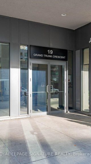 801 – 19 Grand Trunk Cres, Toronto
