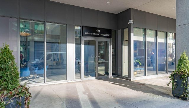 801 – 19 Grand Trunk Cres, Toronto