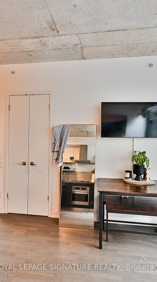 601 – 560 King St W, Toronto