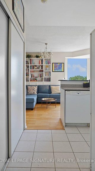 514 – 4200 Bathurst St, Toronto