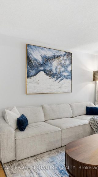 704 – 323 Richmond St E, Toronto