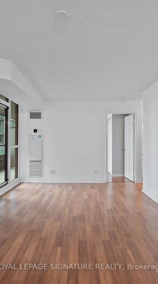801 – 19 Grand Trunk Cres, Toronto