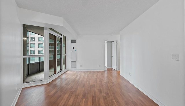 801 – 19 Grand Trunk Cres, Toronto