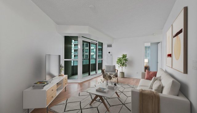801 – 19 Grand Trunk Cres, Toronto