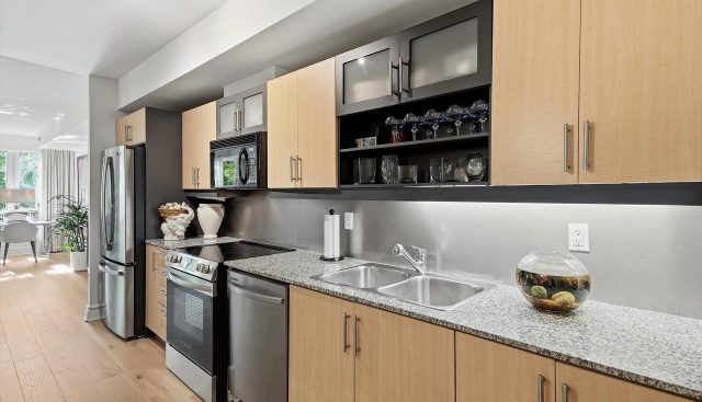 M07 – 350 Wellington W, Toronto