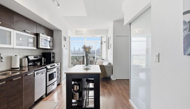 Ph02 – 68 Abell St, Toronto