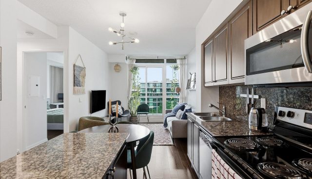 711 – 215 Fort York, Toronto