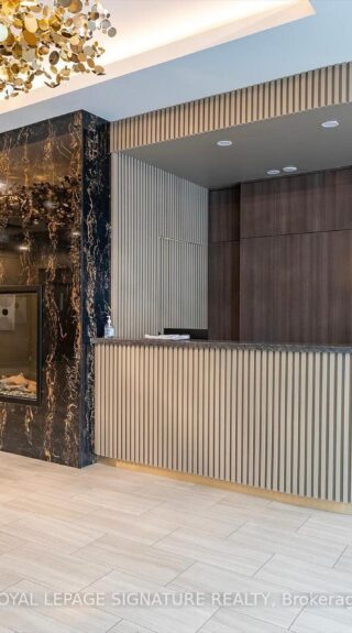 306 – 263 Wellington W, Toronto