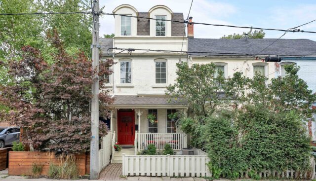 109 Manning Ave, Toronto