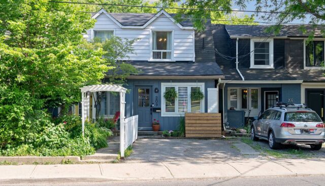 209 Eastwood Rd, Toronto