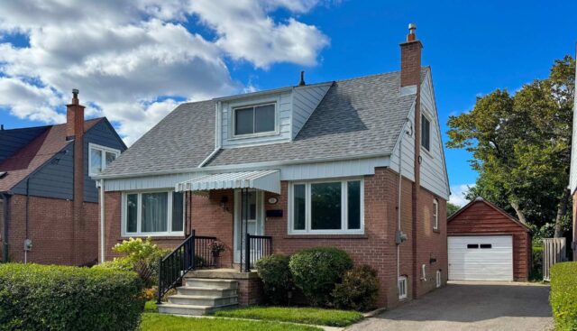 18 Stamford S, Toronto