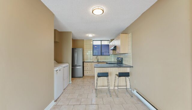 535 – 665 Kennedy Rd, Toronto