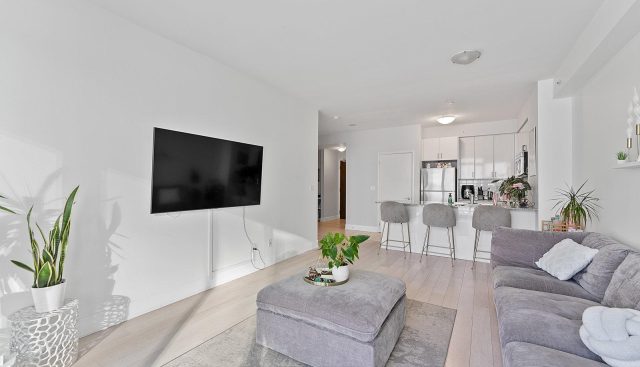 1607 – 2900 Highway 7, York