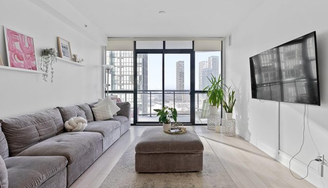 1607 – 2900 Highway 7, York