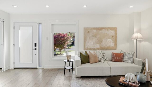 42 Lilac Ave, York