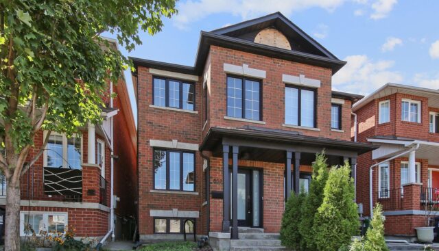 1 – 852 St Clarens Ave, Toronto