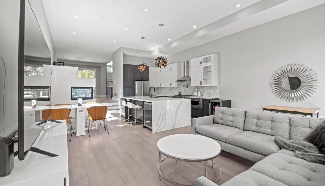 425B Valermo, Toronto
