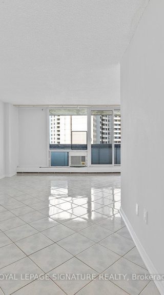 906 – 5 San Romanoway, Toronto