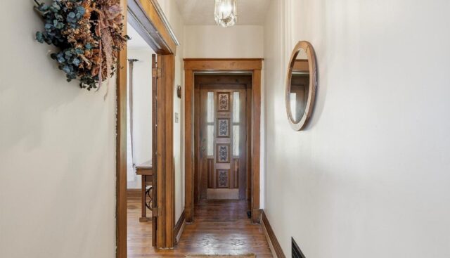 7 Geoffrey, Toronto